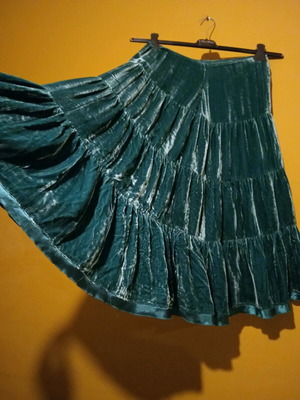 Cortefiel long velvet skirt new, size 42, green turquoise