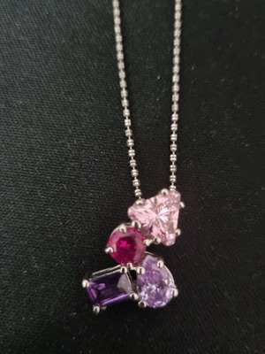 Silver necklace like new with semi-precious stones