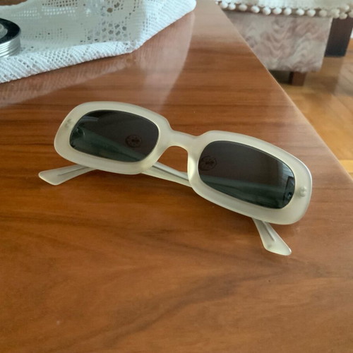 Genny sunglasses new in excellent condition