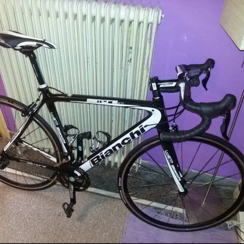 Bianchi Sempre Pro Carbon Road Bike like new, Ultegra 6700 2x10