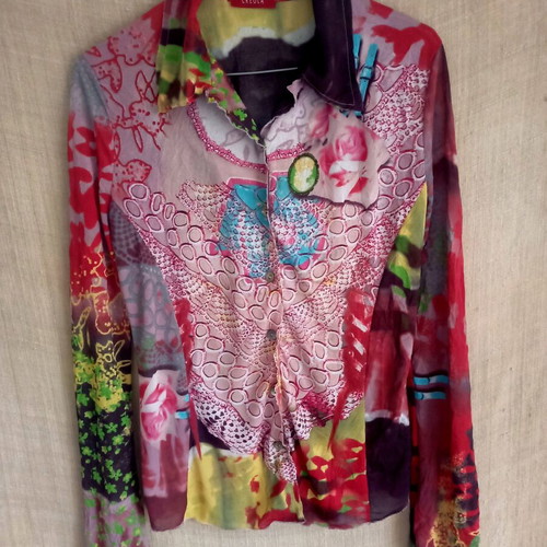 Creola 90s y2k blouse colorful, like new, size 42