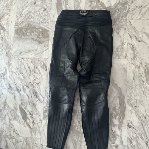 Lookwell No50 leather motorcycle pants new with protectors