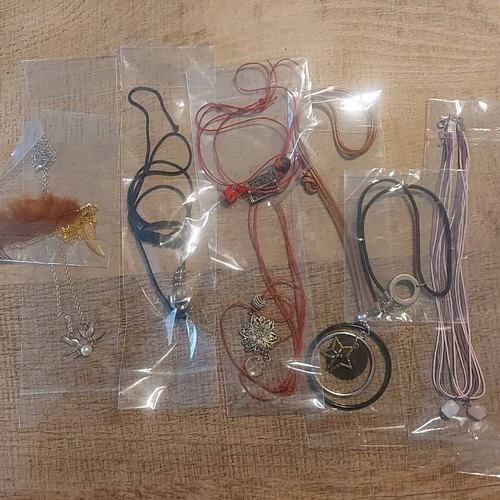 Necklaces new, pack of 8 pieces