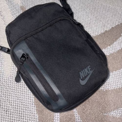 Τσαντάκι Nike καινούργιο, μαύρο