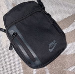 Τσαντάκι Nike καινούργιο, μαύρο