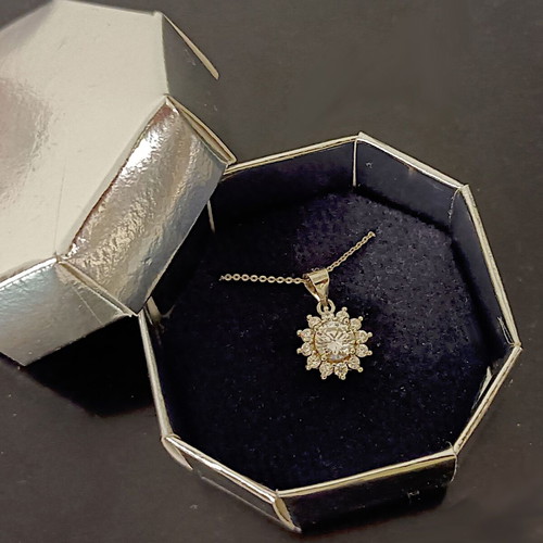 Radiant Star Pendant ασημένιο κολιέ με λευκό ζιργκόν 6mm