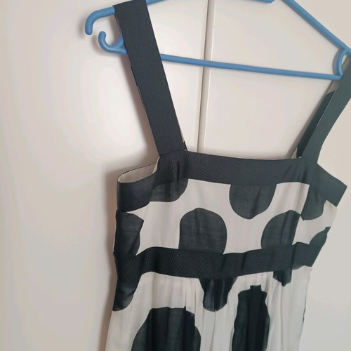 Zara dress black and white like new size M