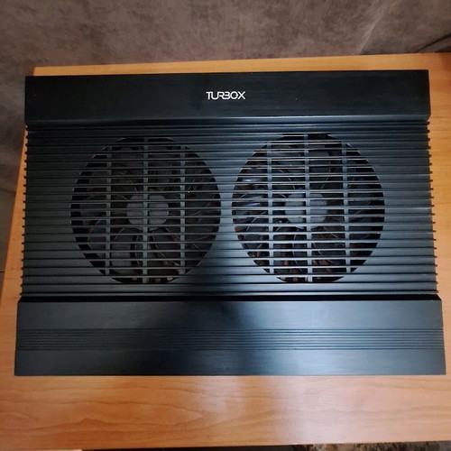 Laptop Cooling Pad 17'' TurboX like new with 2 fans and 4 USB ports