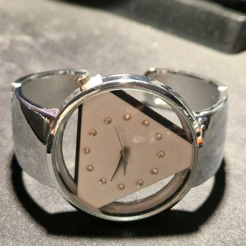 Women's watch used, stainless steel, without battery