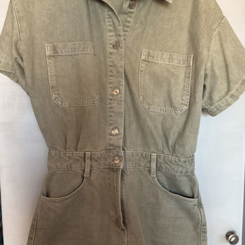 Zara one-piece shorts like new, olive color, size S