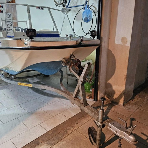 Ahellas 1992 Trikarini boat used with trailer and license