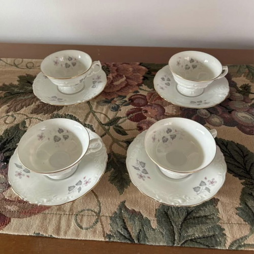 Coffee cups set porcelain Poland, like new, 4 cups with saucers plus 2 extra