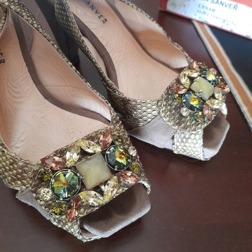 Rebeca Sanver women's sandals like new, leather with suede and semi-precious stones