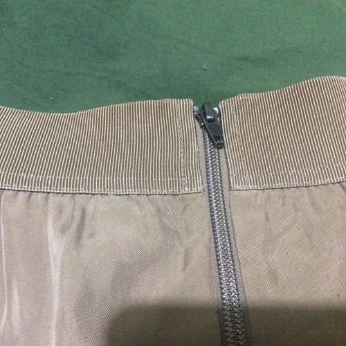 Ann Taylor women's skirt new with elastic and pockets