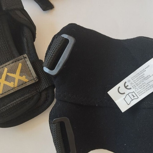 Protective equipment knee pads and wrist guards like new