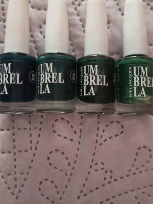 Nail polish set of 4 green shades new