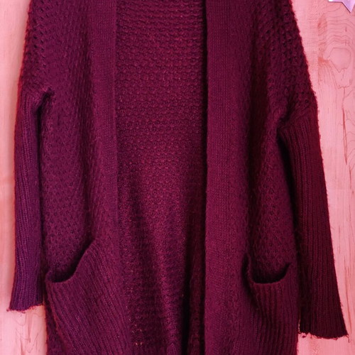 Long knitted burgundy cardigan with pockets Pull & Bear like new, medium