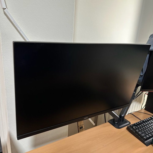 AOC Q27G2S IPS Monitor 2560x1440 165Hz 4ms response time like new