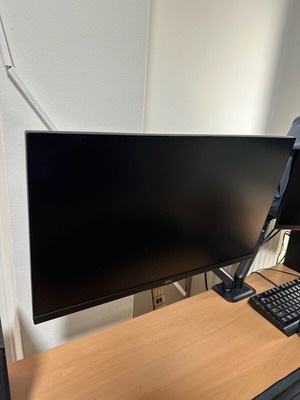 AOC Q27G2S IPS Monitor 2560x1440 165Hz 4ms response time like new