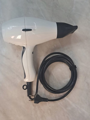 Hairdryer 3900 Healthy Ionic White like new with white finish