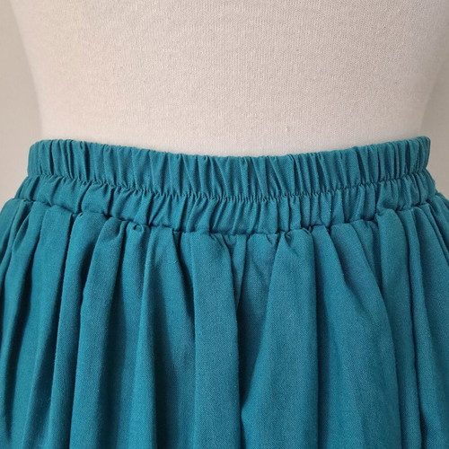 Vintage skirt 1990 midi with pockets used, green, size M