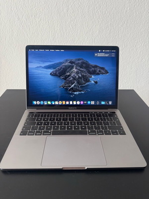 MacBook Pro 13.3 2020 like new, Intel Core i5, 16GB RAM, 256GB SSD