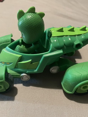 PJ Masks Gekko-Mobile vehicle with Gekko figure