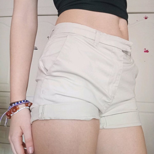 H&M beige shorts like new, size S