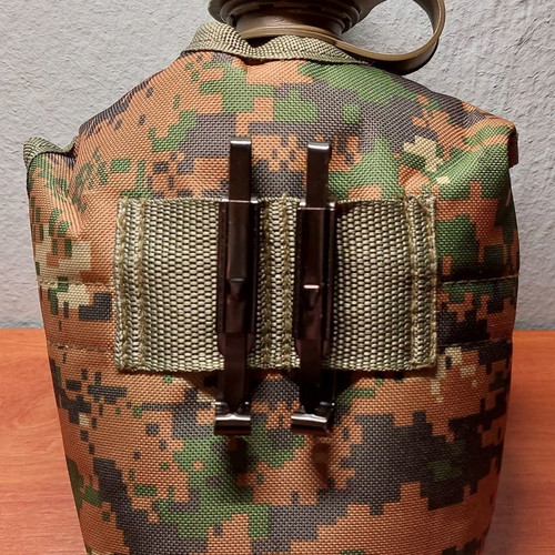 Military canteen with cup 1LT new