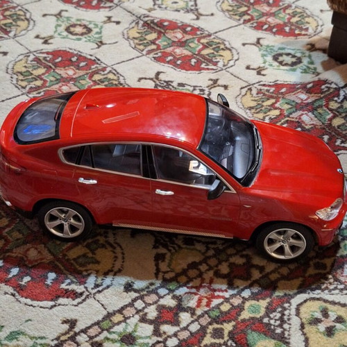 BMW X6 collectible large red like new with batteries