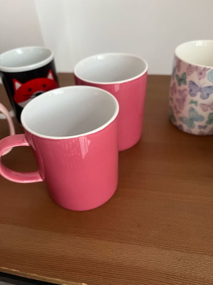 Mugs like new, set of 6, assorted colors and designs