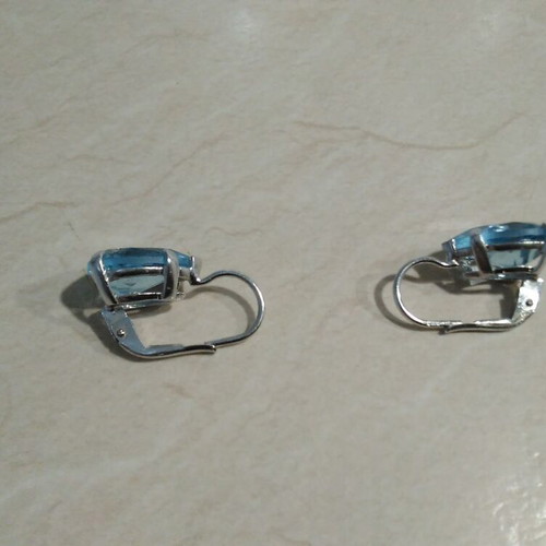 Earrings pair with turquoise stones like new, collectible