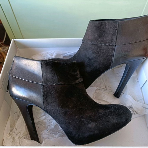 Jessica Simpson high-heeled ankle boots like new, black, size 39