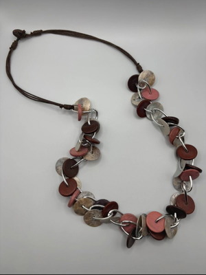 Original necklace with acrylic and mother-of-pearl elements like new