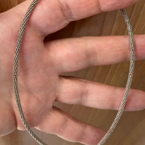 Silver necklace like new, 41 cm length