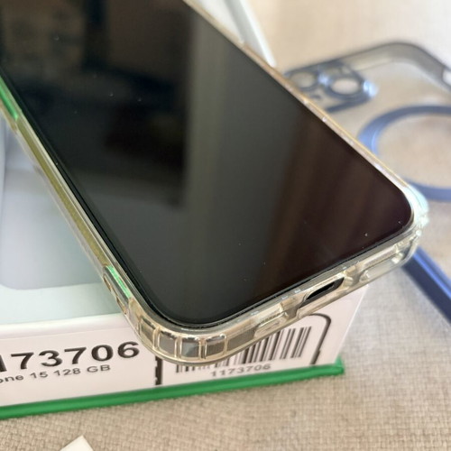 Apple iPhone 15 128GB black like new, 82% battery health, 1.5 years warranty