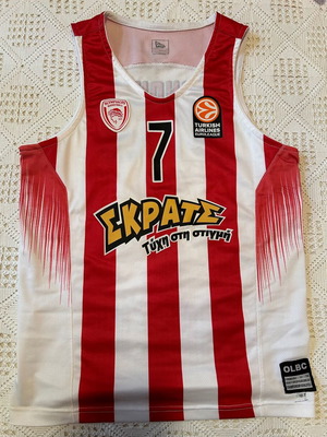 Olympiacos Basketball Jersey 2015-2016 like new with Vasilis Spanoulis name