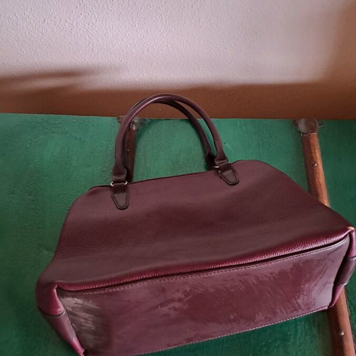 Women's handbag used with mirror wear