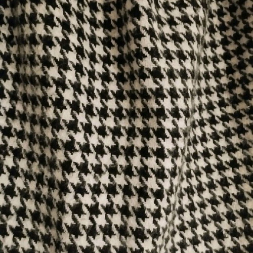 Shein short skirt new, black and white, size S