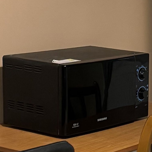 Samsung microwave oven used, black