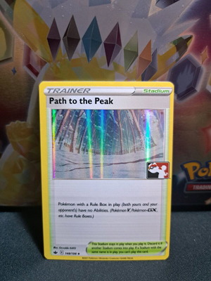 Path to the Peak Pokémon карта като нова Холо UR