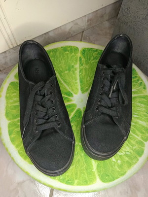 Μαύρα sneakers Unisex  39