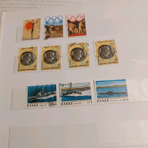Stamp collection used, 2 albums Greek and foreign