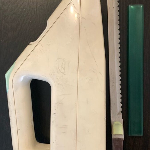 Moulinex electric knife used with worn yellow rubber