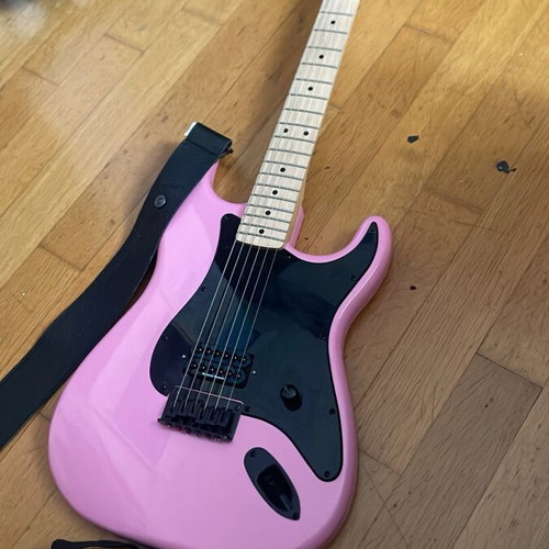 Fender Squier Sonic HT Stratocaster modded guitar like new, flash pink