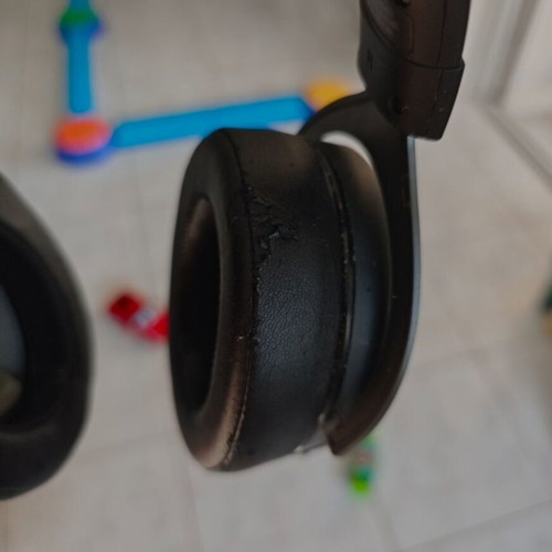 Corsair HS75 XB Wireless headset used with Dolby Atmos for Xbox and PC