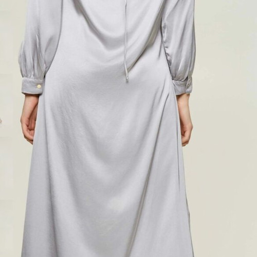 Lynne maxi satin dress like new, silver, size M