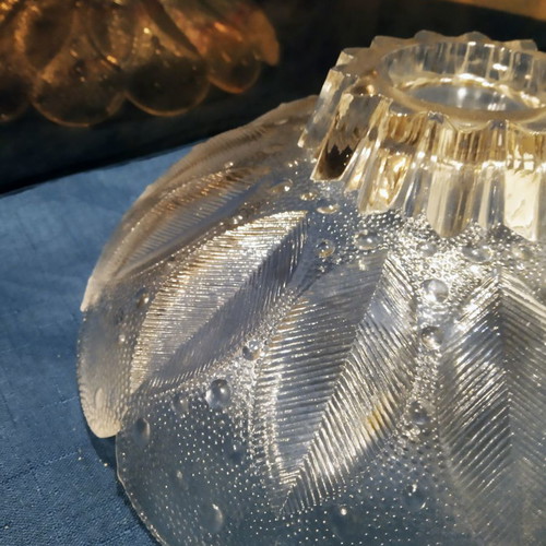 Crystal antique large bowl with scalloped edge and floral motifs