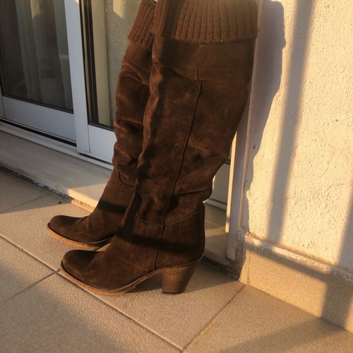 Suede boots brown like new, high with inner sock