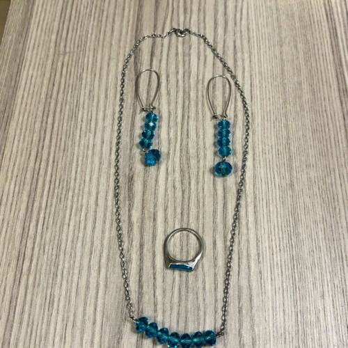Handmade jewelry set with turquoise crystals, new, includes ring used